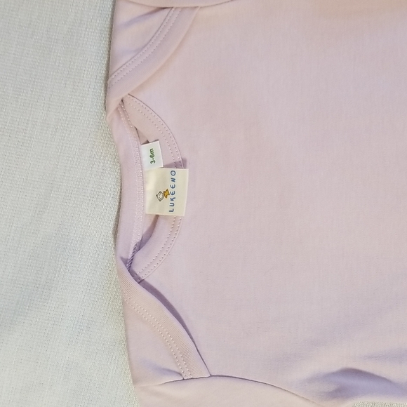 ORGANIC COTTON BABY BODY SUIT 3- 6 MONTHS IN MAUVE  LUKEENO - Picture 2 of 8